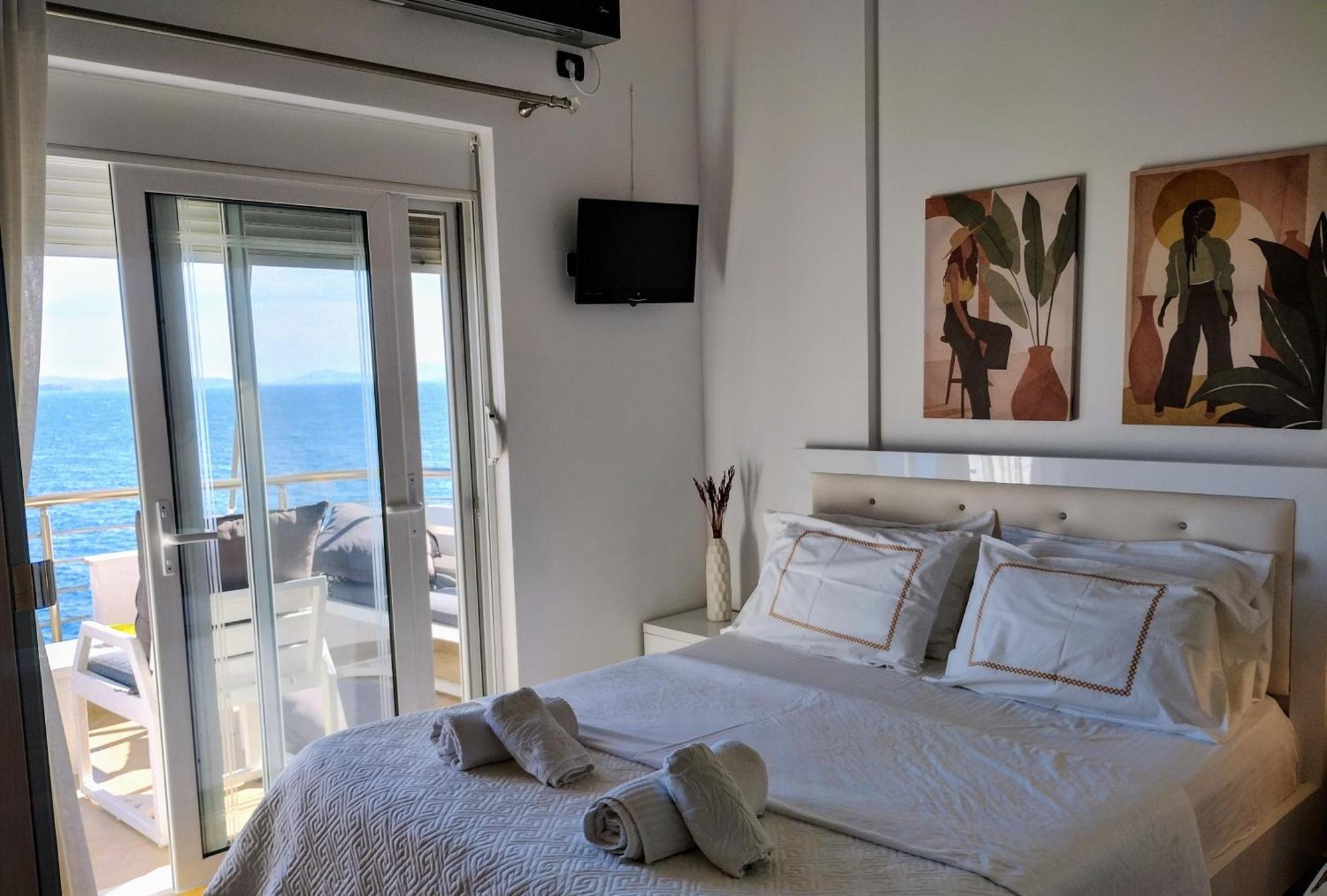 Paradise Apartments Sarande Bagian luar foto