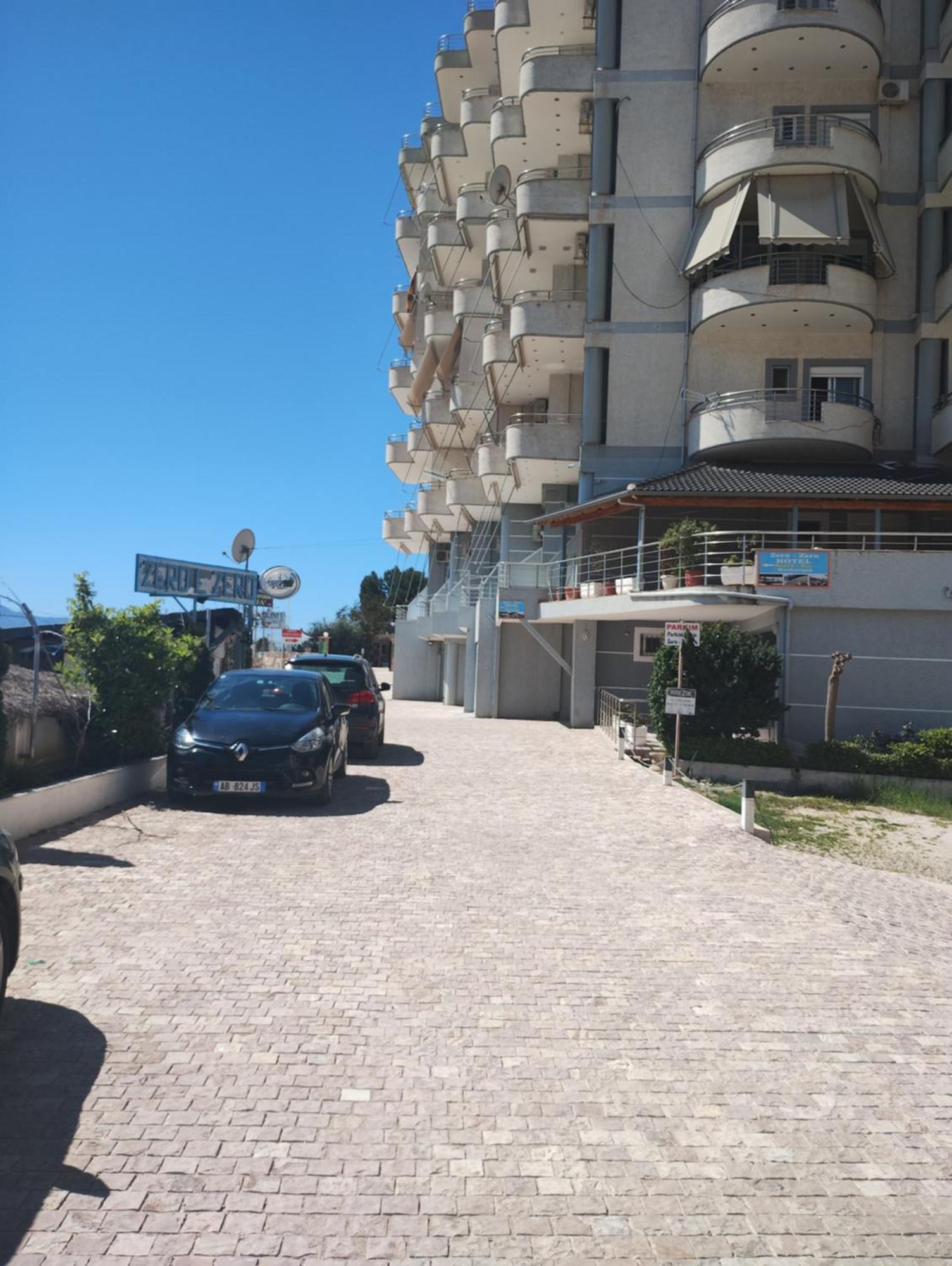 Paradise Apartments Sarande Bagian luar foto